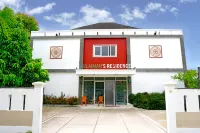 Hotel O near Transmart Padang formerly Sulaiman Residence - 2-Star