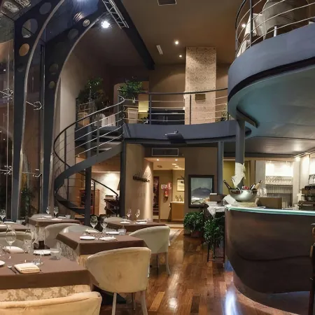 Hotel Dei Pittori Отели рядом с достопримечательностью «Борго Дора»