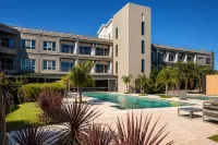 Radisson Red Funes - Pools