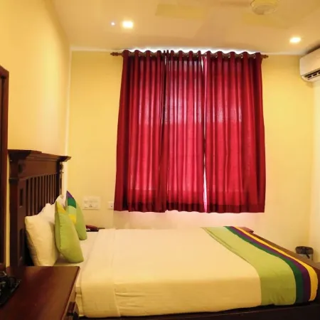 Hotel Fort Malabar Near Ernakulam Town (North) Railway Station Отели рядом с достопримечательностью «Остров Болгатти»