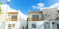 Home with pool and close 7 minutes to the beach,  Pet-Friendly