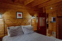 Crystal Mountain Cabin Get Away -  Ferienwohnungen