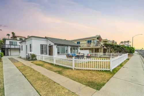 Carlsbad Blvd Villa - Beach