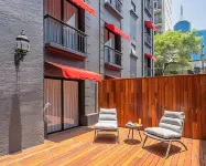 Hive Nápoles by G Hotels Hotel dekat Polyforum Siqueiros