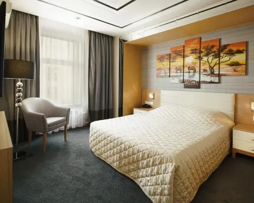Berlin Hotel โรงแรมใกล้สถานีรถไฟใต้ดิน Kantemirovskaya