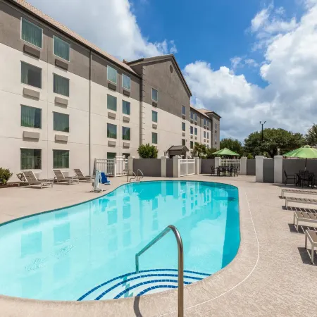 La Quinta Inn & Suites by Wyndham Austin Round Rock
