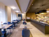 โรงแรมเมอร์เคียว ดุยส์บวร์กซิตี้
