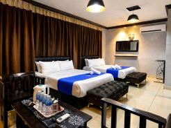 Ghazrins Hotel Dataran Larkin