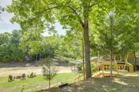 Douglas Lake Gem on Private Cove w/ Amazing Views! - 3 stjerner