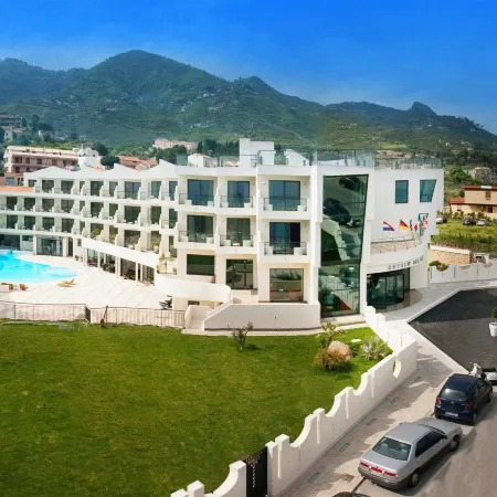 Cefalù Sea Palace