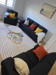 Cozy Irvine Creek Walk-Out Suite 10 mins to YEG - Huoneistot