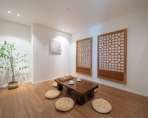 Hotel Whooahan Suyu Hotels near Bukhansan National Park