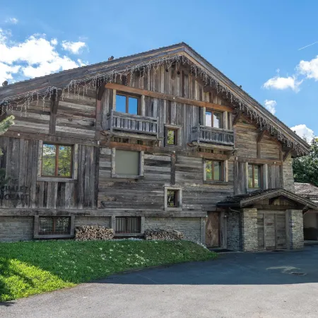 Exceptional 12P chalet with sauna and jacuzzi