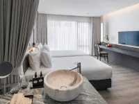 Lilit Bang Lumphu Hotel Hotels near Dusit