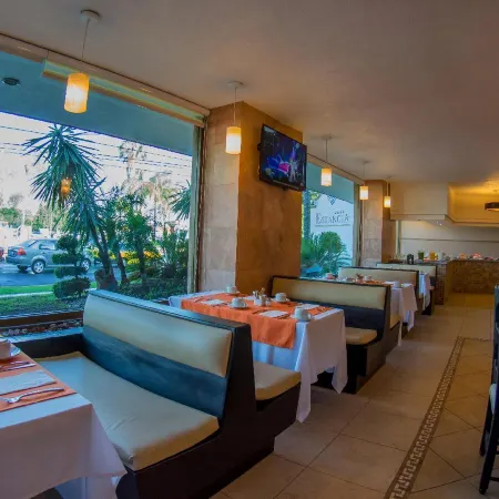 Hotel Estancia Business Class