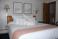 Paddle Inn - 2-Star