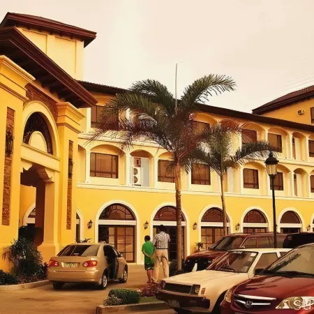 Planta Centro Bacolod Hotel & Residences