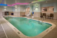 Fairfield Inn & Suites Easton - Pools
