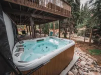 Entire 7Br House on Gore Creek · Walk to Both Villages · Hot Tub · Sleeps 16 - Chalets