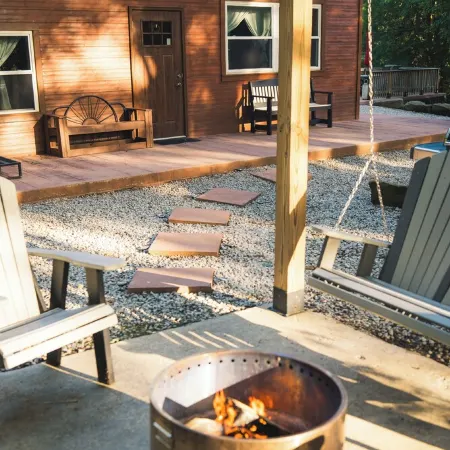 Bear's Den Retreat • Hot Tub • Soak Tub • Dog Friendly • Hocking Hills Cabin