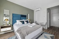 Cottage Suites - bar