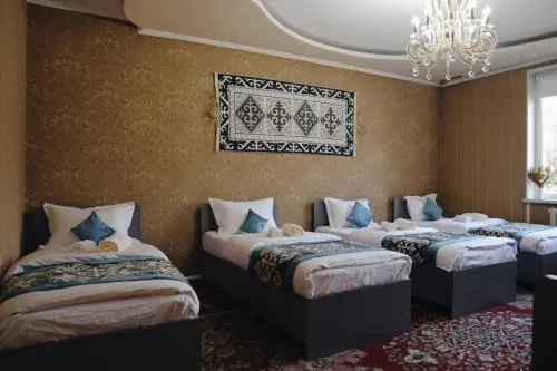 Nomad Guest House Osh - Bãi đậu xe