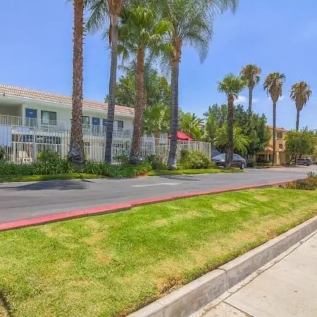 Motel 6 Simi Valley, CA