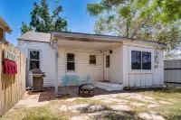 Time Machine: Games Galore in Lubbock Home By Ttu! - Homestays