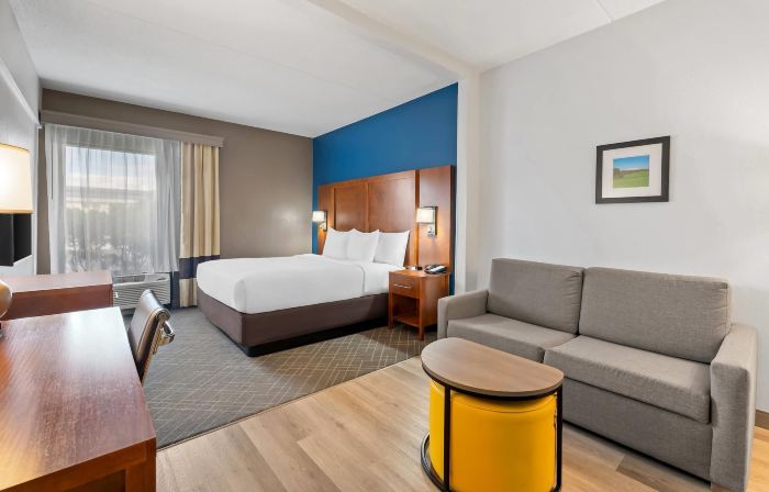 Comfort Suites Bethlehem Near Lehigh University and LVI Airport