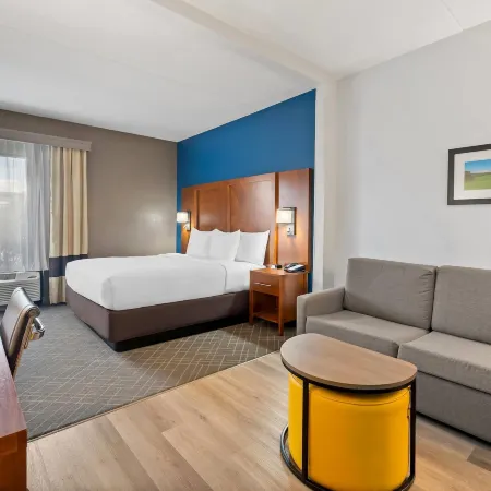 Comfort Suites Bethlehem Near Lehigh University and LVI Airport