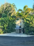 Coastal Lakehouse Condo on Siesta Key Public Beach - Wi-Fi