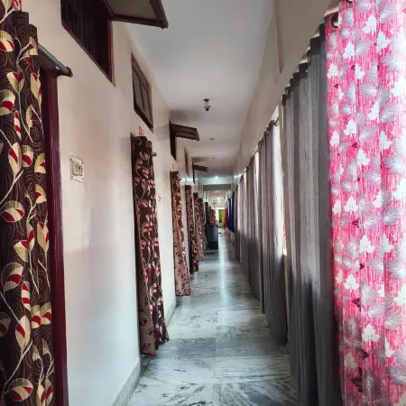 Bharat Hotel