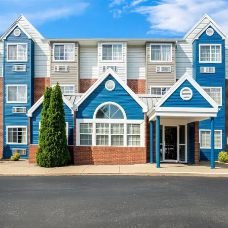 Microtel Inn & Suites by Wyndham Georgetown