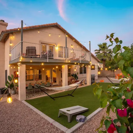 Desert Daze A Fun-filled 5BR Retreat Sleeps 12