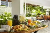 Oasis Hotel Waikiki - Frühstück
