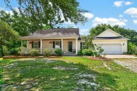 Sweetgrass Cottage 3 Bedroom Home - 4-Star