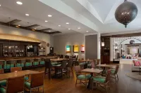 The Alfond Inn - bar