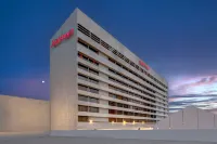 Karachi Marriott Hotel - Pools