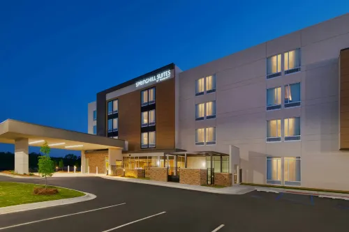 SpringHill Suites Tifton - parking
