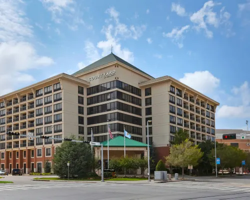 Courtyard by Marriott Oklahoma City Downtown โรงแรมใกล้บริคทาวน์