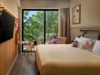 Moxy Tulum Hotels near Zama