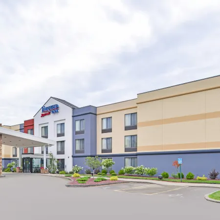 Fairfield Inn Corning Riverside Hotels in Steuben County
