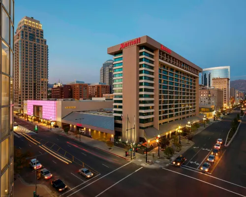 Salt Lake Marriott Downtown at City Creek Hotels near Tabernacle