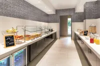 SpringHill Suites Los Angeles Burbank/Downtown - breakfast
