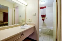 Red Roof Inn Battle Creek - Pet Friendly