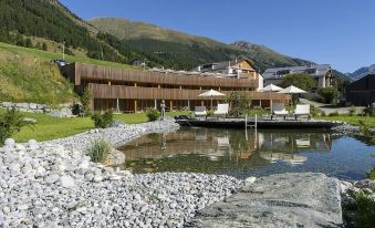 Relais & Châteaux in Lain Hotel Cadonau