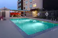 Tru by Hilton Round Rock - Swimmingpools