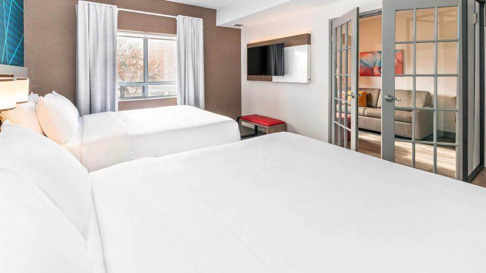 Comfort Suites