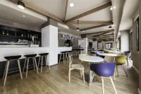 Compostela Suites - bar