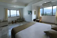 Sunrise Hill Resort Hotels in Kune N.m.